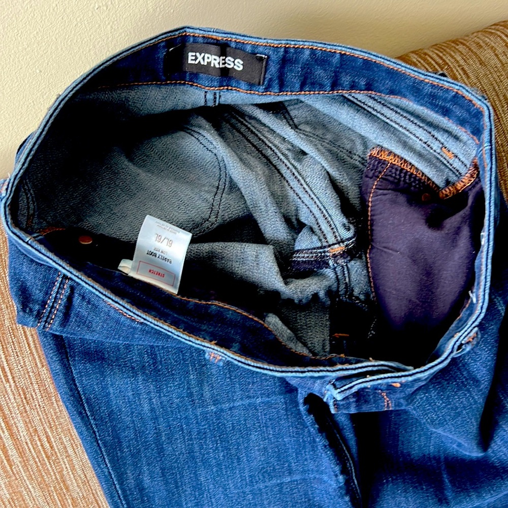 EXPRESS STRETCHY BOOT CUT SIZE 6L / 6L VERY CUTE AND COMFY JEANS - Picture 3 of 6